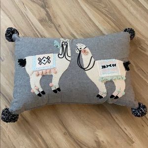 🌻3/$15🌻 Llama Throw Pillow